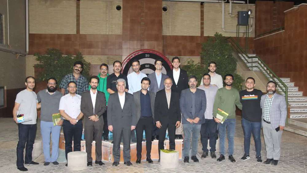 دورهمی فارغ التحصیلان دبستان پسرانه ناحیه 2